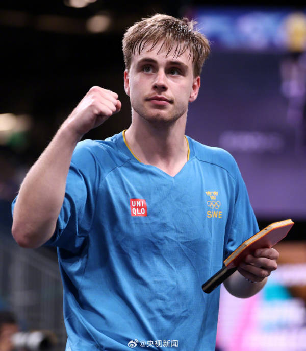 小魔王的蜕 小魔王的蜕